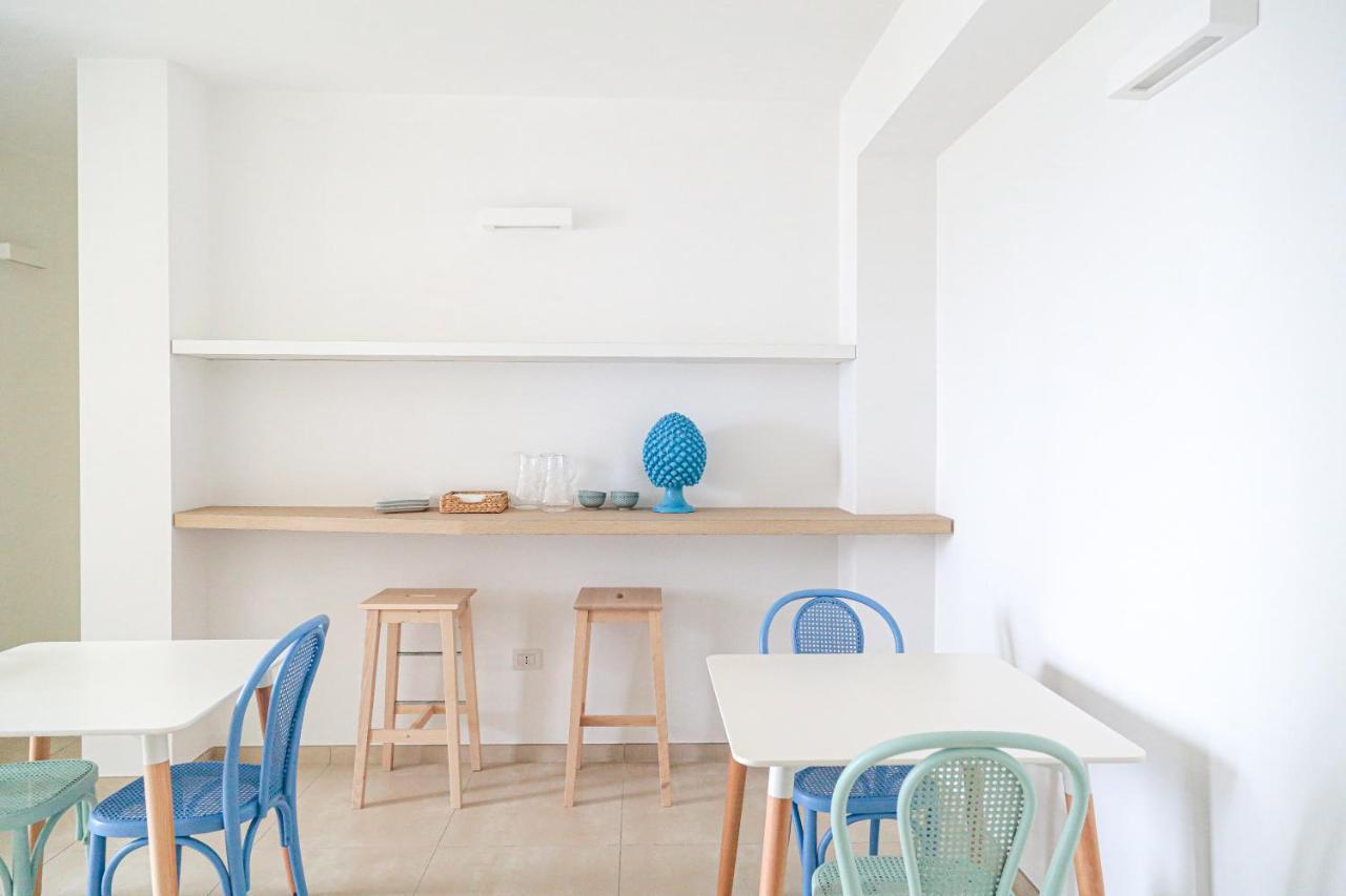 Casa Clementina Rooms Vista Mare Порто-Чезарео Экстерьер фото