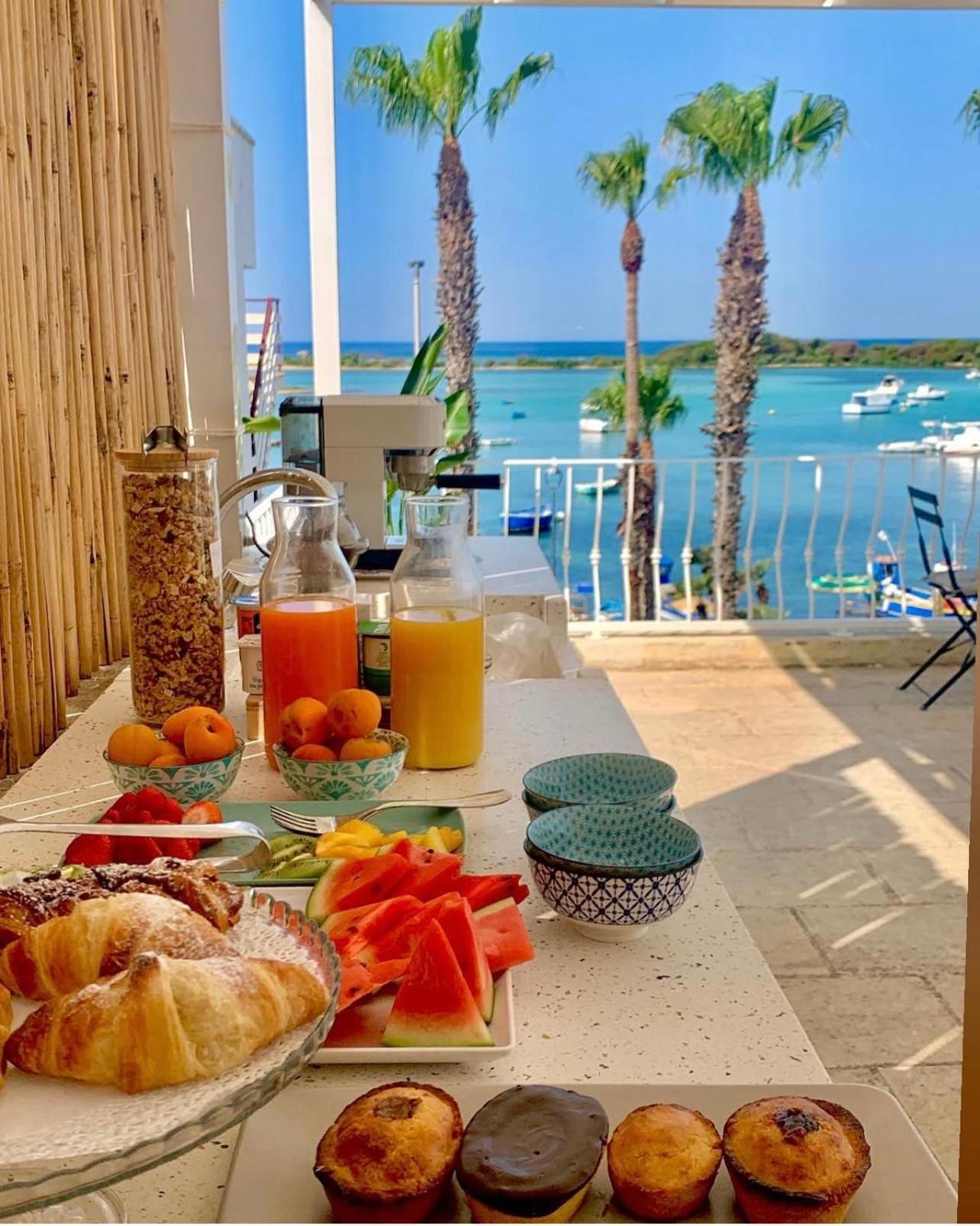 Casa Clementina Rooms Vista Mare Порто-Чезарео Экстерьер фото